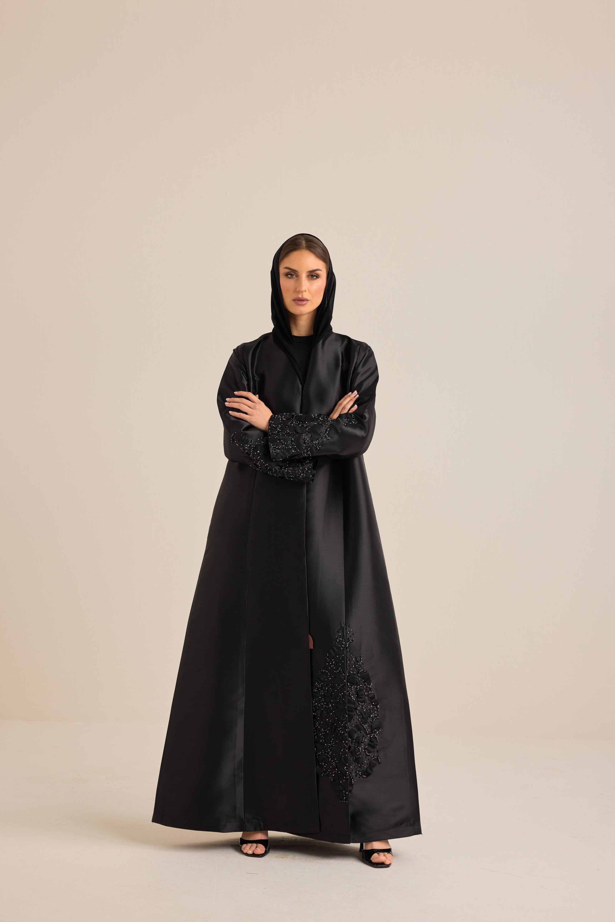 Zahra - black