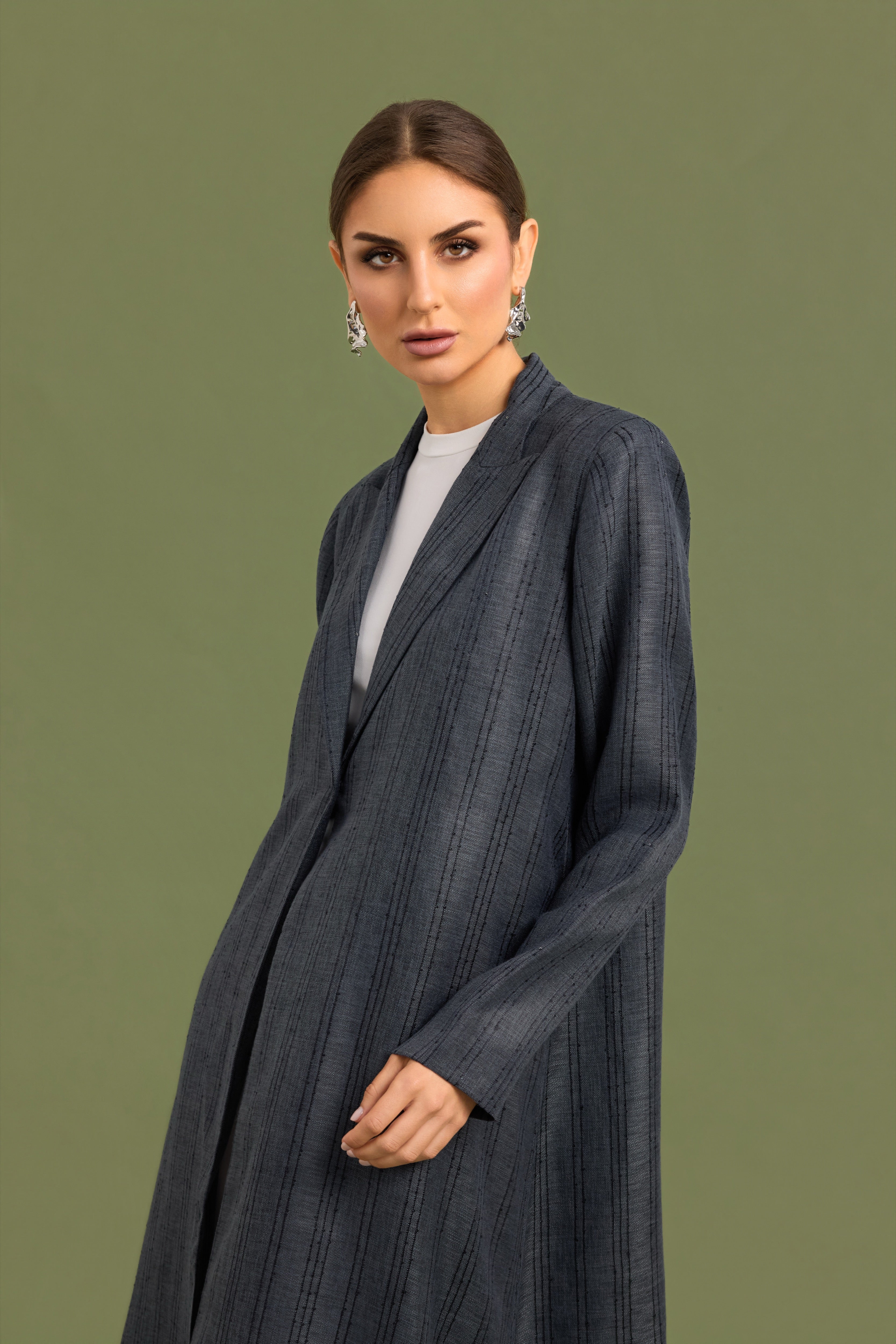 Alya - Grey